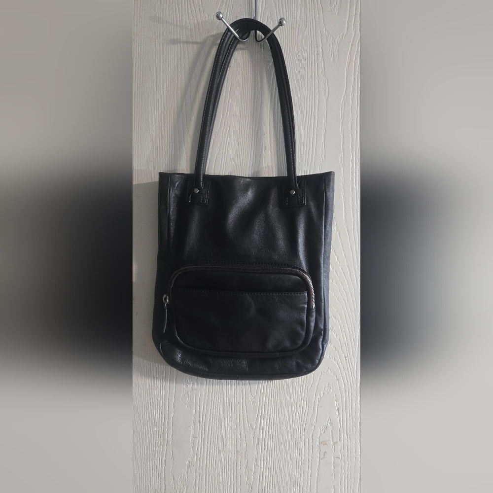 HOBO International Black Leather Tote Bag with Front Pocket